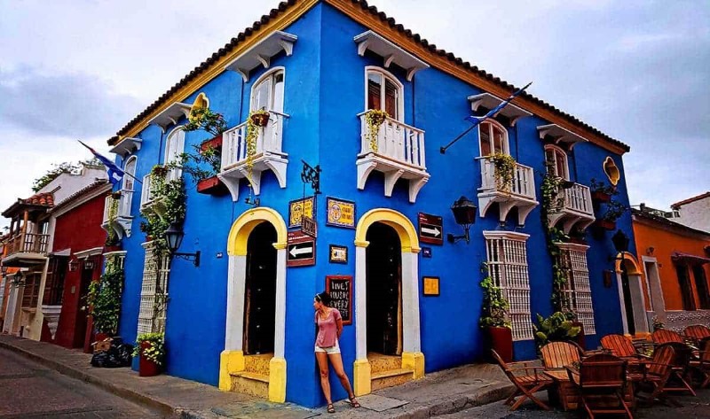 Descubre cómo ir a Cartagena de Indias de forma fácil y económica. Planifica tu viaje con nuestra guía turística. ¡No te lo pierdas! Texto 2: ¿Quieres saber cómo llegar a Cartagena de Indias? Te contamos las mejores opciones de transporte y los lugares imprescindibles que visitar. Texto 3: Si estás buscando cómo llegar a Cartagena de Indias