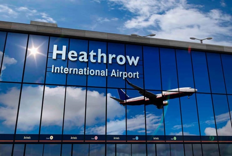 "Descubre la forma más fácil de llegar a Londres desde el aeropuerto de Heathrow con nuestros consejos expertos sobre cómo ir del aeropuerto a la ciudad." Texto 2: "¿Quieres saber cómo ir del aeropuerto de Heathrow a Londres sin complicaciones? Te mostramos las opciones más convenientes para tu viaje." Texto 3: "Ahorra tiempo y dinero en tu traslado del aeropuerto de Heathrow a Londres con nuestras recomendaciones sobre cómo llegar de forma eficiente."