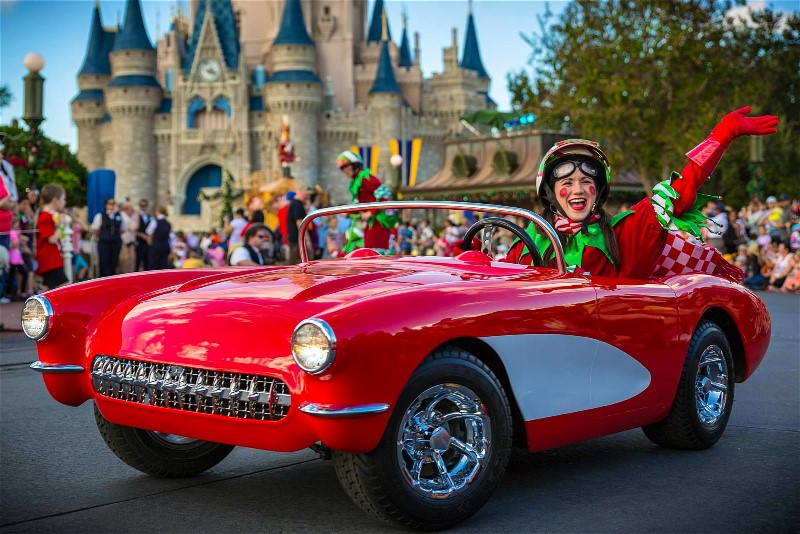 Descubre cómo llegar a Disneyland Paris de forma sencilla y económica. Texto 2: ¿No sabes cómo llegar a Disneyland Paris? Te contamos todo lo que necesitas saber para llegar sin problemas. Texto 3: Si quieres saber cómo llegar a Disneyland Paris en transporte público